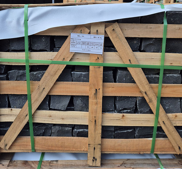 화강석-블랙사구석(자연면)